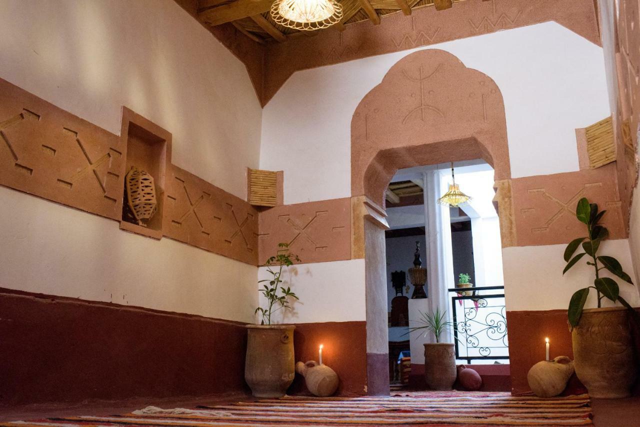 Tafsut Dades Guesthouse Stay With Locals Tamellalt  ภายนอก รูปภาพ